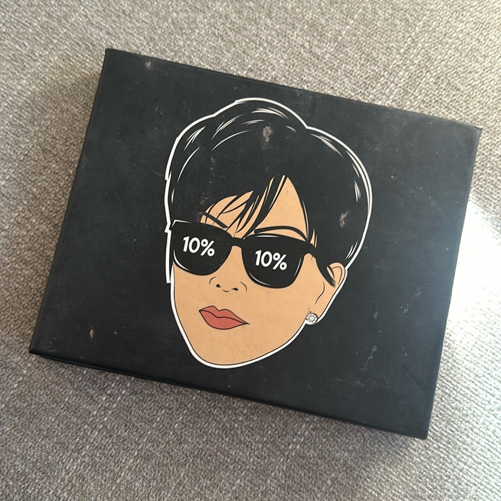 Rare Kylie eye shadow pallet 10% Kylie Jenner cosmetics Kris collection